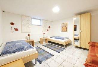 204 8 Wohn-Schlafraum mit Einzelbetten (1 von 1).j