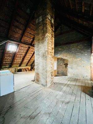 nicht ausgebauter Dachboden