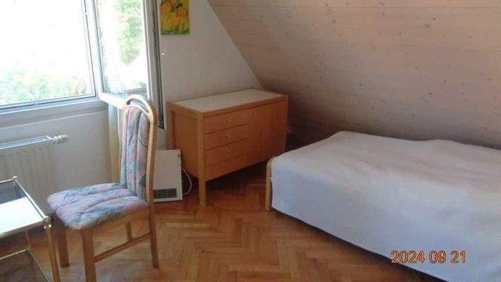 3.Schlafzimmer seitlich 1.Stock
