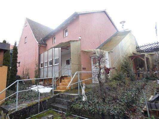 Ausbaufähiges Nebengebäude