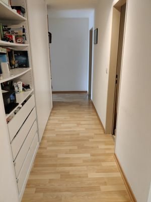 Flur mit Einbauschrank