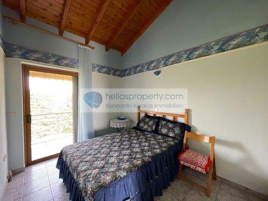 82f1a4d5759f4cd1a159126a6bc7254b-original