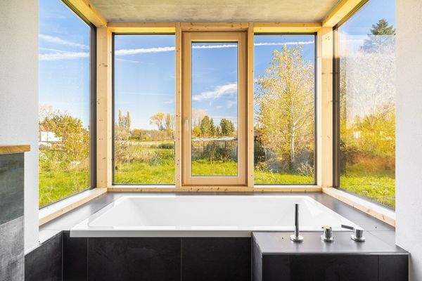 Badewanne in Erker integriert