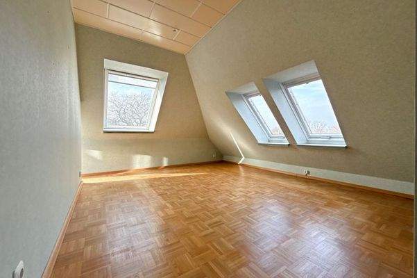 Kind / Arbeitszimmer