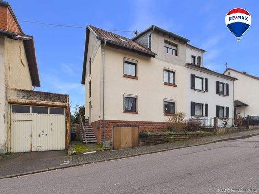 RE/MAX Immobilien DeLux Haus in Mettlach zu verkaufen 