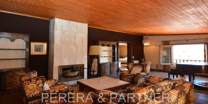 28---Wohnzimmer-mit-Kamin-2.-Etage-I