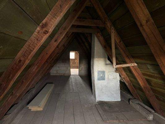 Dachboden Vorderhaus