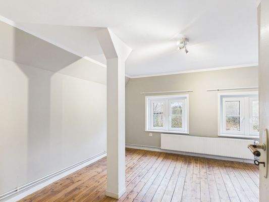 Kossau - Lütt Immobilien  - Zimmer oben 