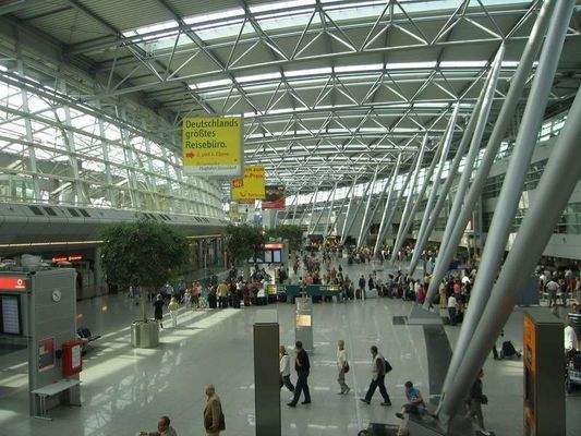 Auch nicht weit: Flughäfen in