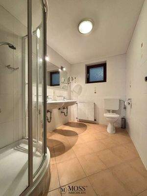 Kinder-/Gästebad im EG