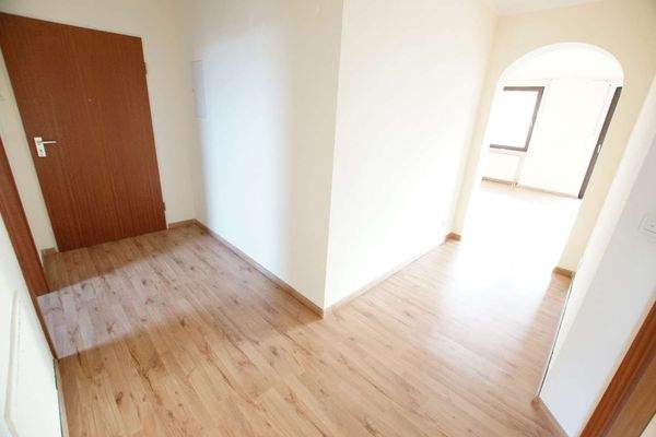 geräumige Eingangsdiele