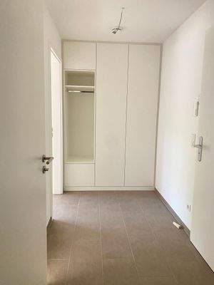 Flur mit Einbauschrank