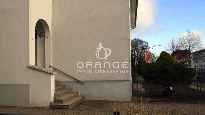 Eingang  |  Zufahrt zum Hinterhof