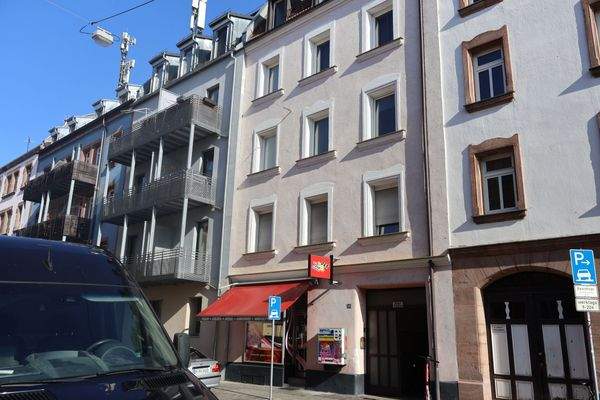 Vor dem Haus Pic1 VKWMSMFH