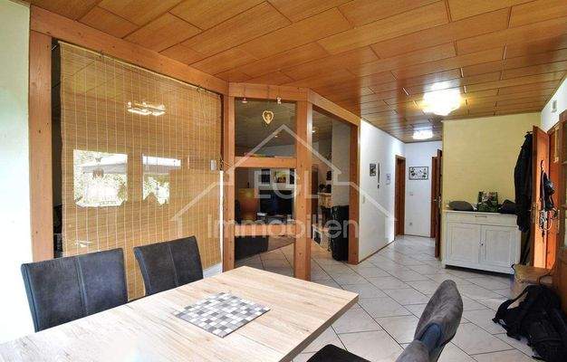 EG - Esszimmer, Flur.jpg