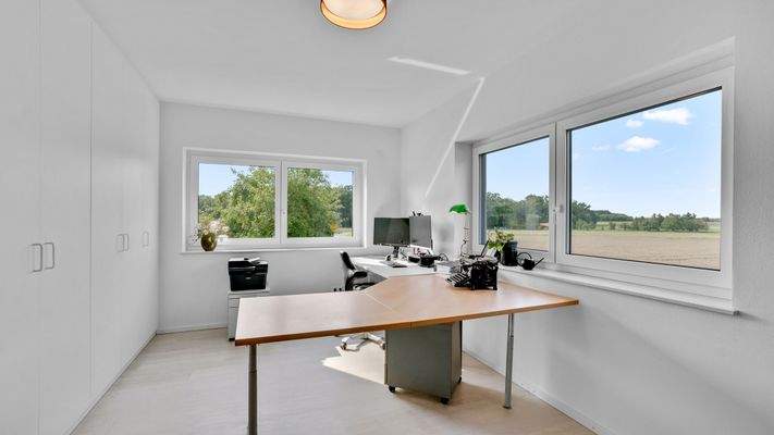 Arbeitszimmer EG