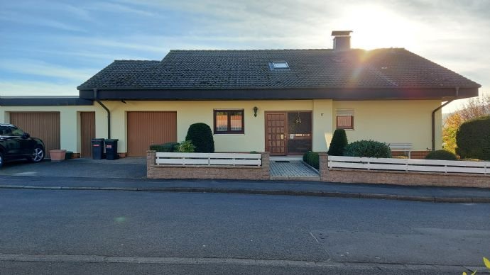 Traumhaus mit 250 m² Wohnfläche und Einliegerwohnung