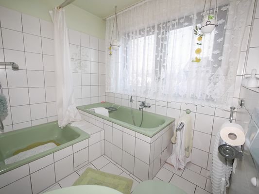 OG Badezimmer 02