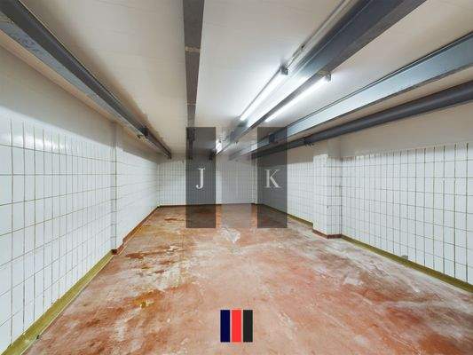 Halle Innenansicht 3