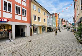 Sicht aus Einkaufsstrasse