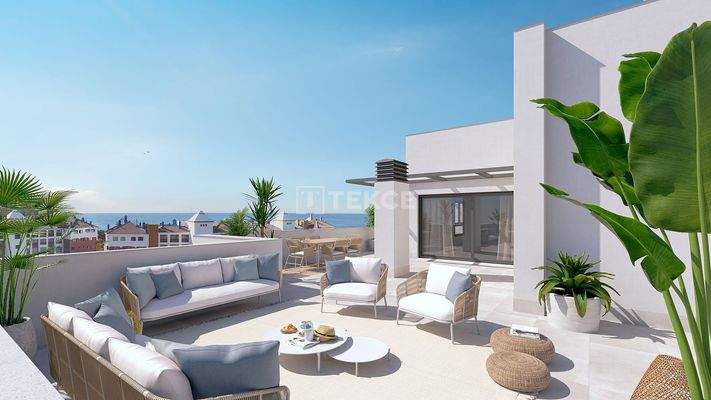New Build Bright Apartments with Large Terraces in Almunecar