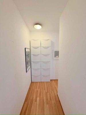 Schuhschrank in der Garderobe