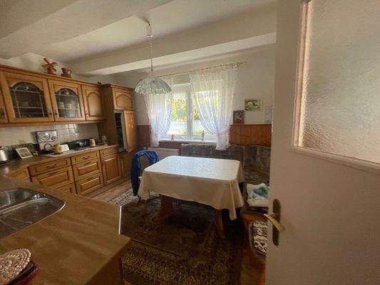 004020156800_302_328_03092024082917729