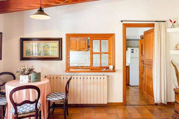 Durchreiche zur Küche