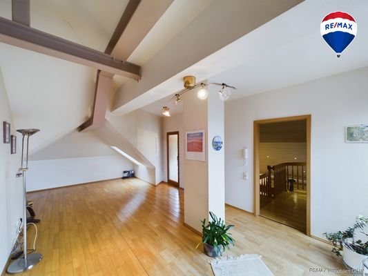RE:MAX Immobilien DeLux Atelier