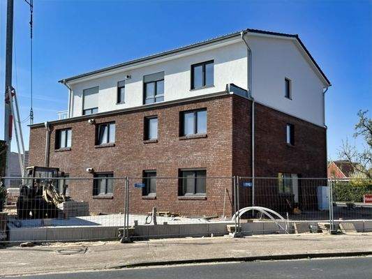 Seitenansicht Bahnhofstraße (Beispiel Haus 1)