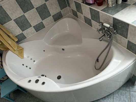 Eckbadewanne