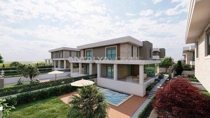 Houses with Private Pools and Gardens in Manavgat