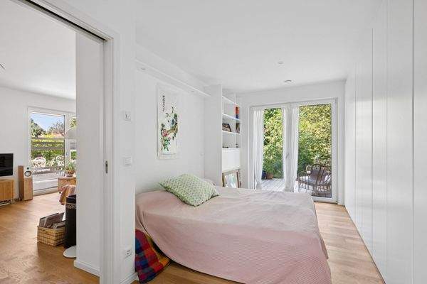 Schlafzimmer_Einbauschrank_Terrasse