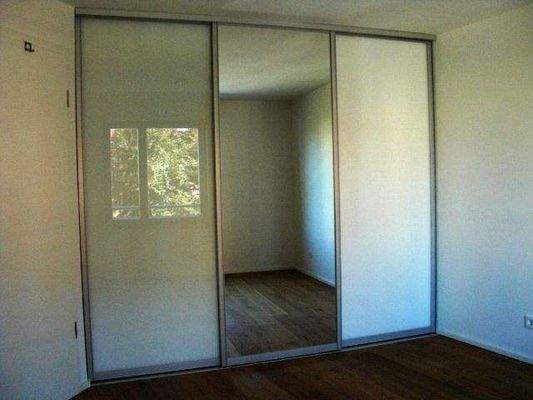 Schiebetüren Schlafzimmer.JPG