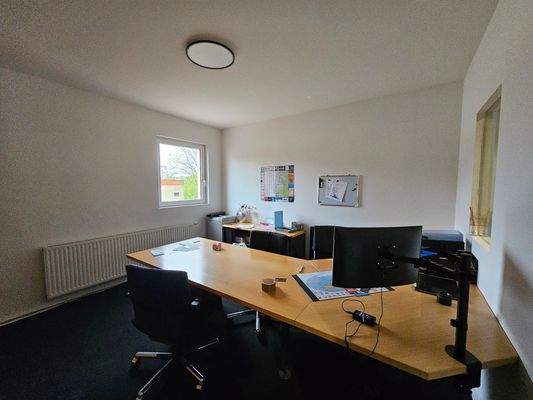 Büro (3).jpg