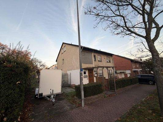 Seitenansicht von der Strasse