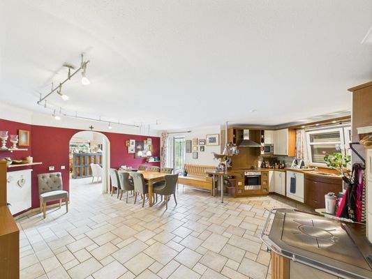 CAM03784G0-PR0075-STILL022