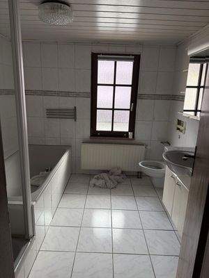 Badezimmer/Badewanne