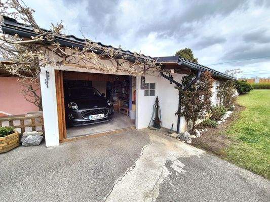 Garage - Nebengebäude