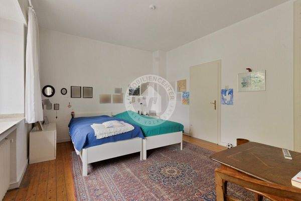 Eine weitere Ansicht des zweiten Schlafzimmers im Obergeschoss 