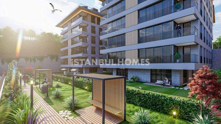 City-View Flats with Horizontal Architecture in Istanbul Uskudar