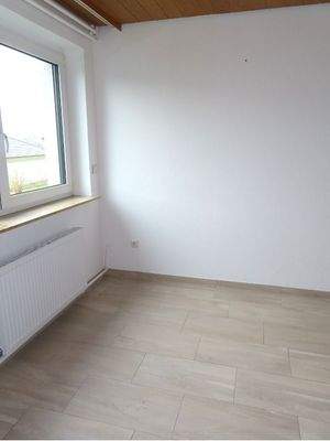 Ess- o. Arbeitszimmer