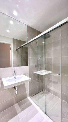 Groß (Gästebad Ansicht3)