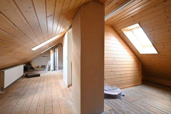 Gebäudeteil LINKS - Dachboden (Blick 2)