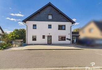 Vorderansicht des Hauses