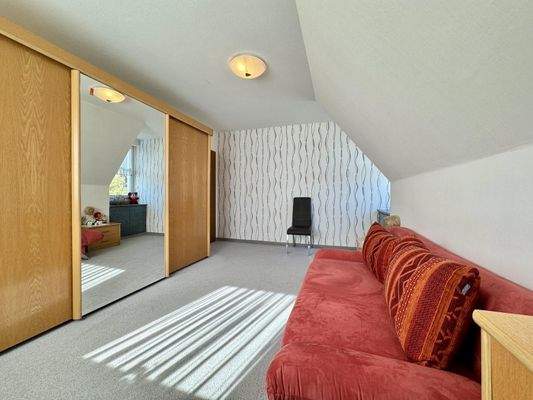 Schlafzimmer 1 Dachgeschoss