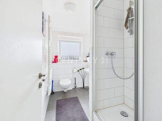 Weiteres Badezimmer DG