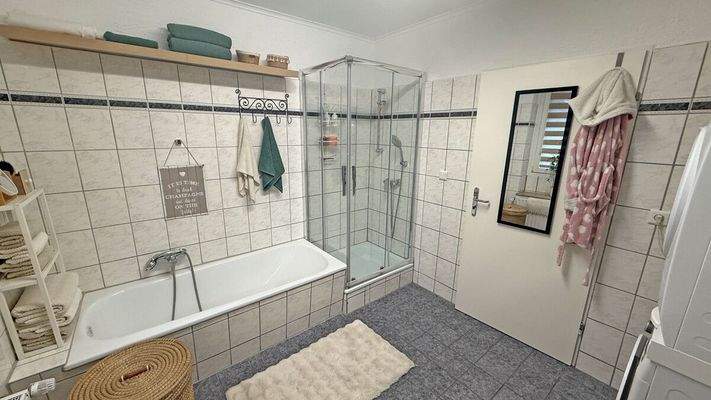 Badezimmer 1.OG rechts