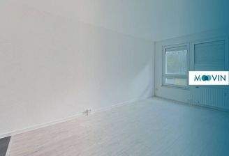 Ansicht I: Wohn- und Esszimmer mit offenem Küchenbereich