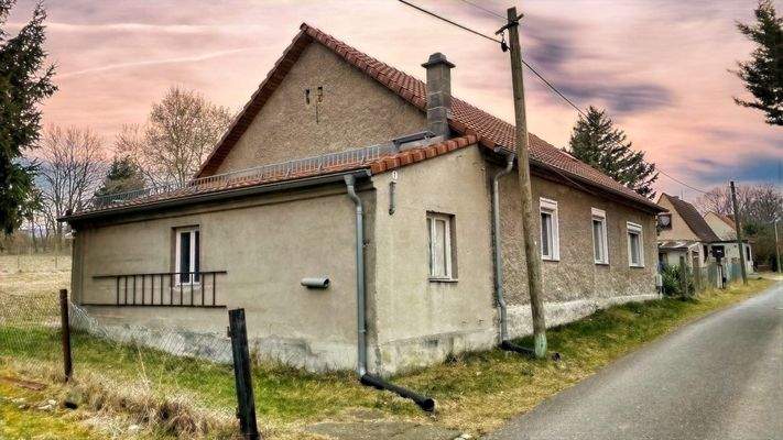 Straßenseitige Ansicht